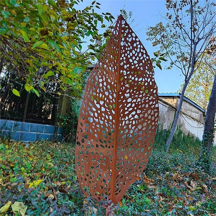 Outdoor Modern Art Metal Sculpture