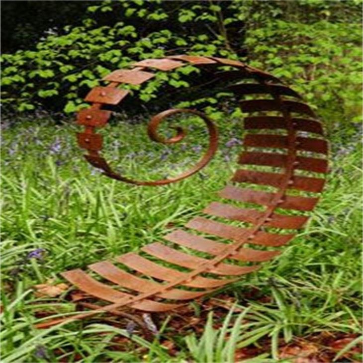 Buiten sculpturen