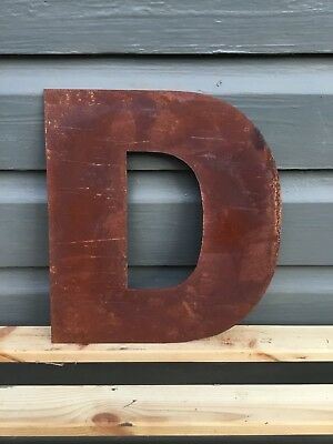 Rustieke tafelnummers Roestige letters