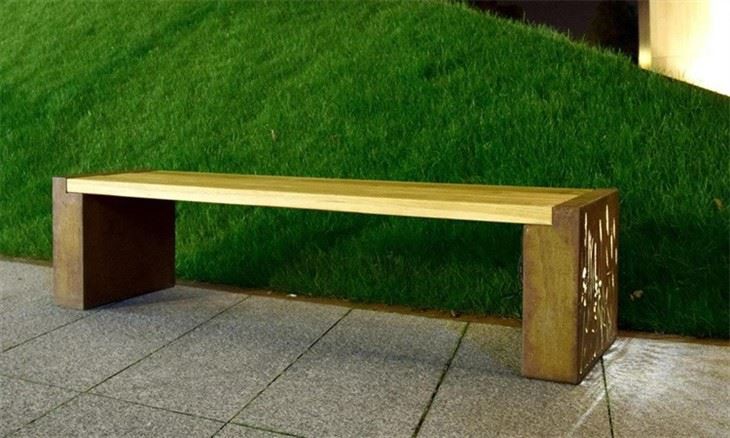 Free-standing Bench