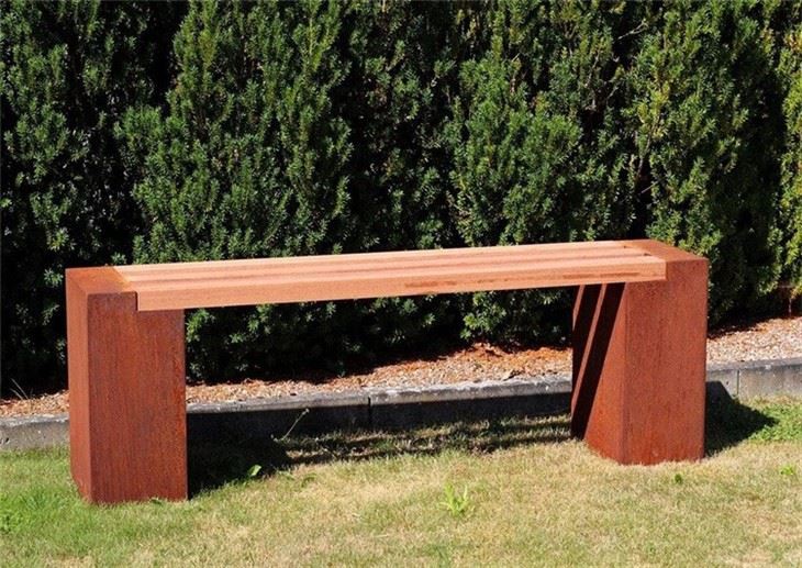 Free-standing Bench